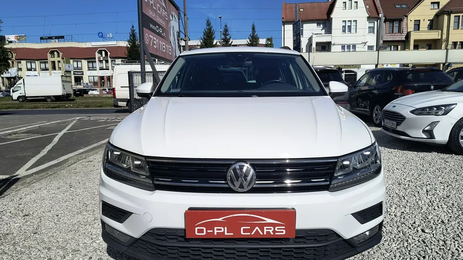 VOLKSWAGEN Tiguan -