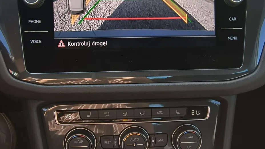 VOLKSWAGEN Tiguan -