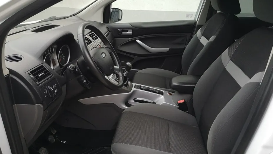 FORD Kuga -