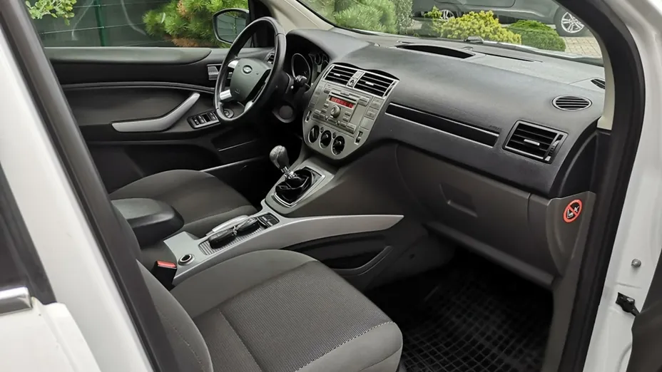 FORD Kuga -