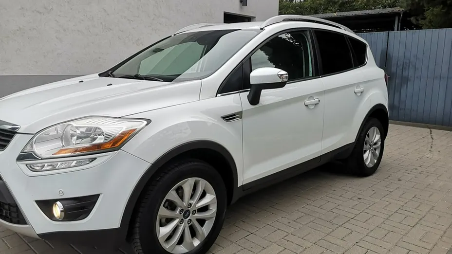 FORD Kuga -