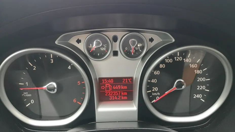 FORD Kuga -