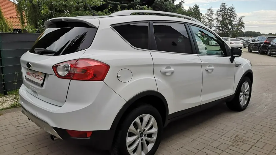 FORD Kuga -
