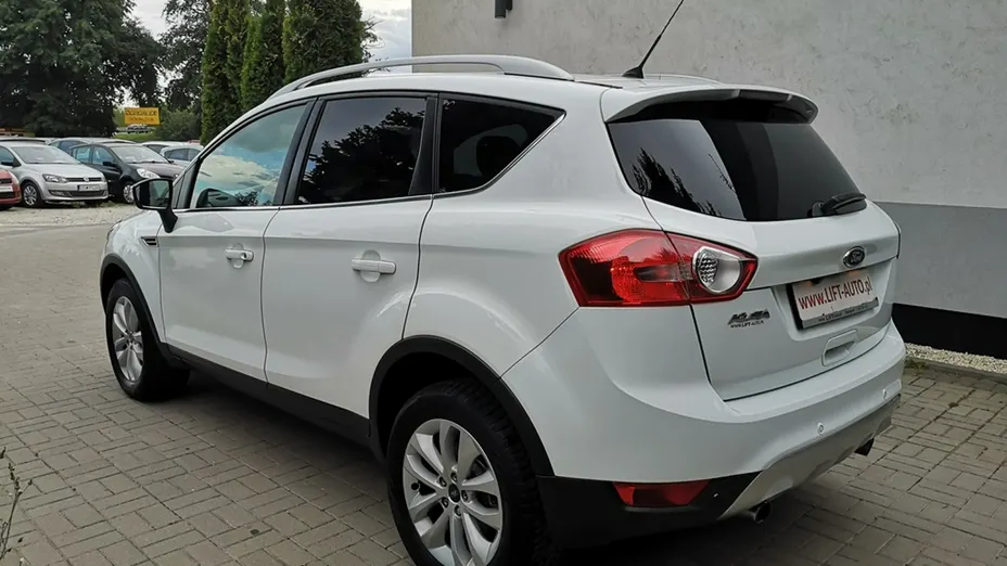 FORD Kuga -