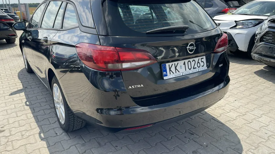OPEL Astra -