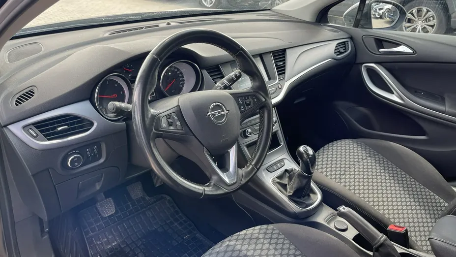 OPEL Astra -