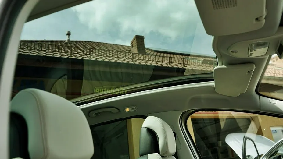 PEUGEOT 3008 -