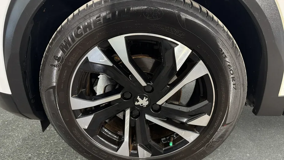 PEUGEOT 2008 -