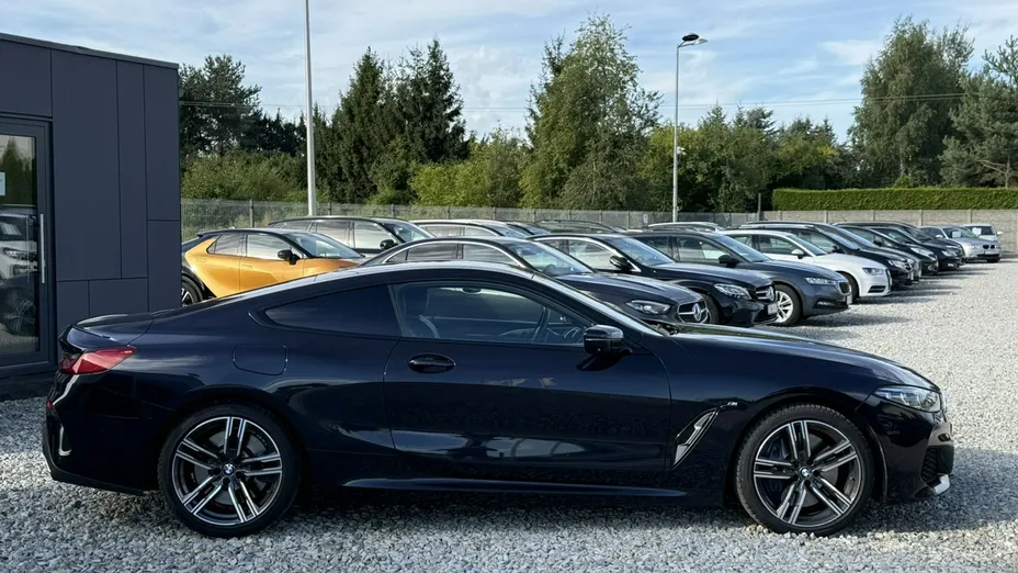 BMW Seria 8 -