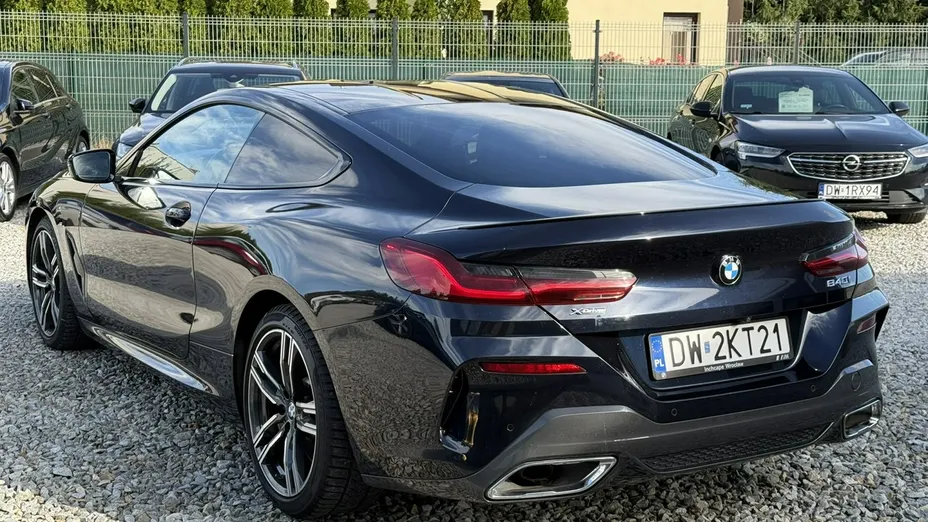 BMW Seria 8 -