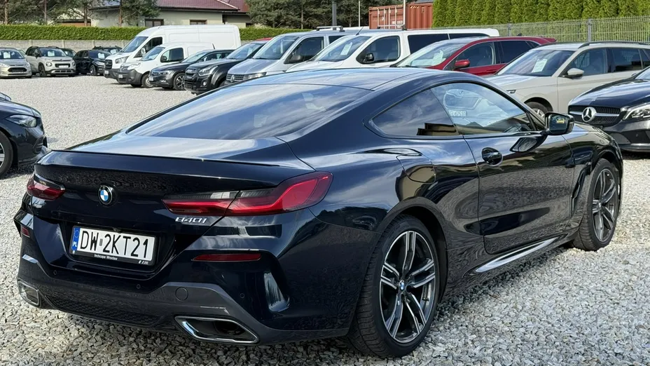 BMW Seria 8 -