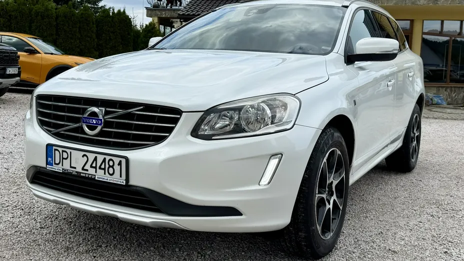 VOLVO XC60 -