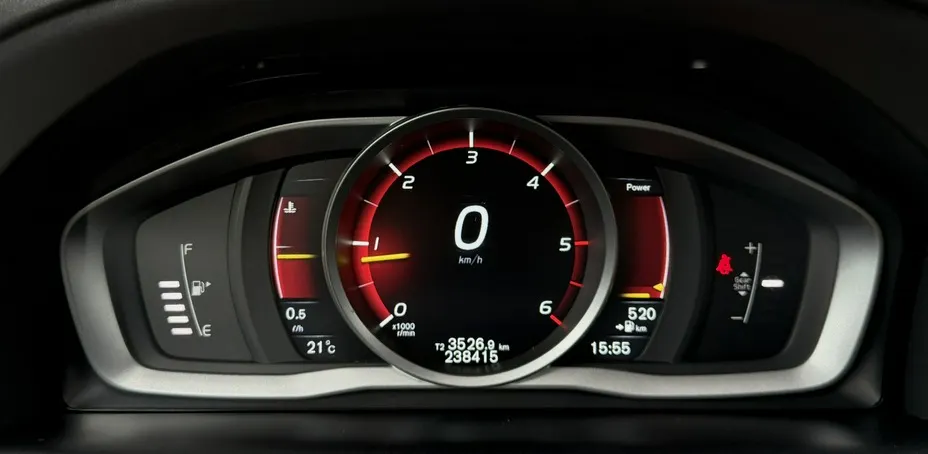 VOLVO XC60 -