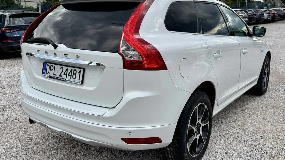 VOLVO XC60 -