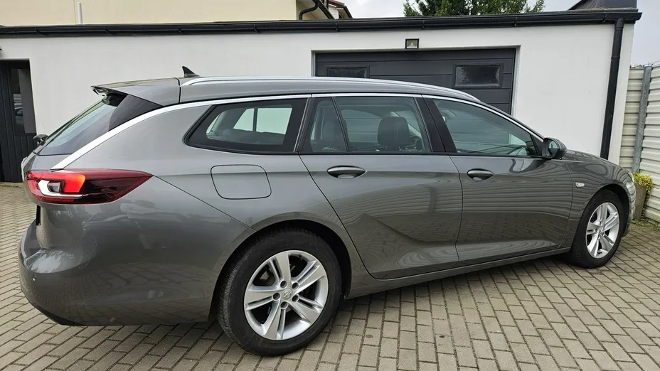 OPEL Insignia -