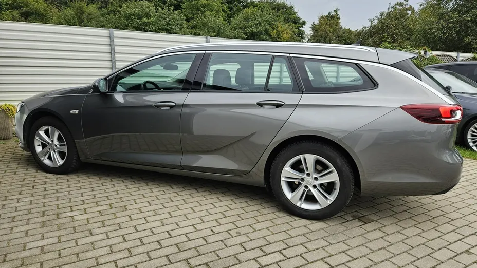 OPEL Insignia -