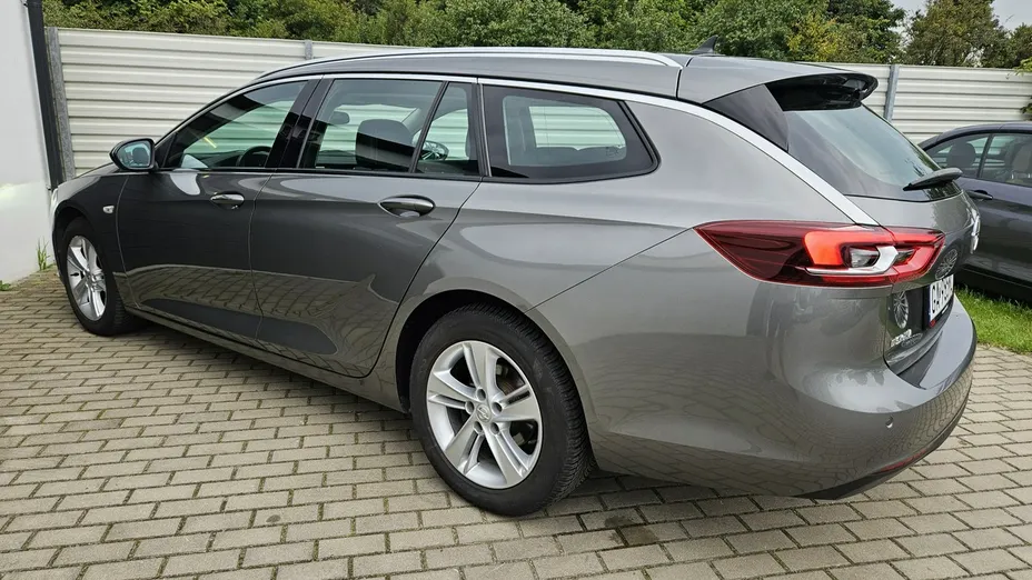 OPEL Insignia -
