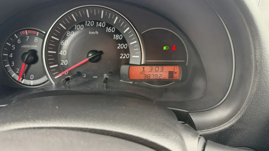 NISSAN Micra -