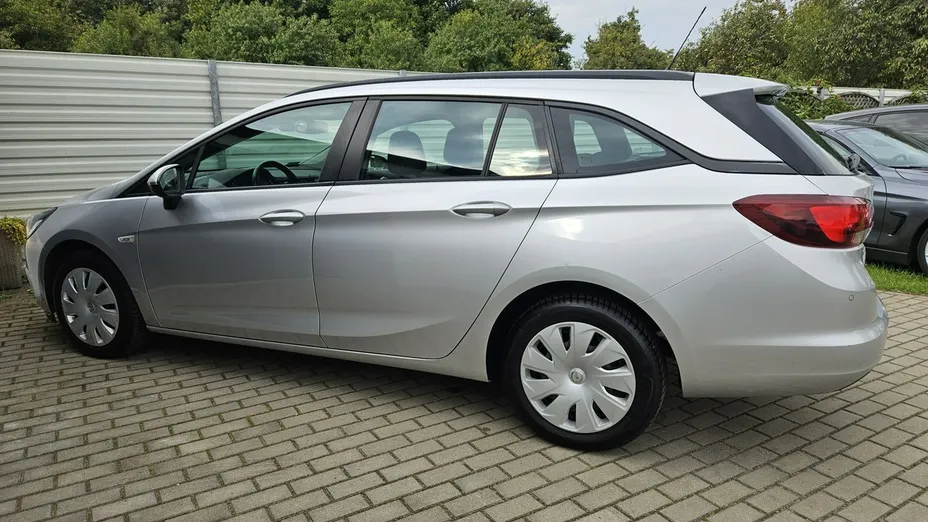 OPEL Astra -