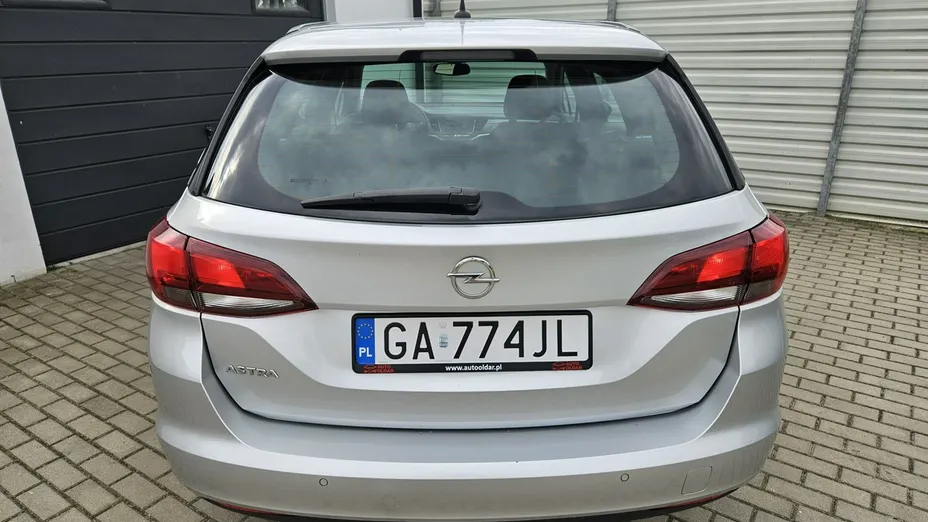 OPEL Astra -