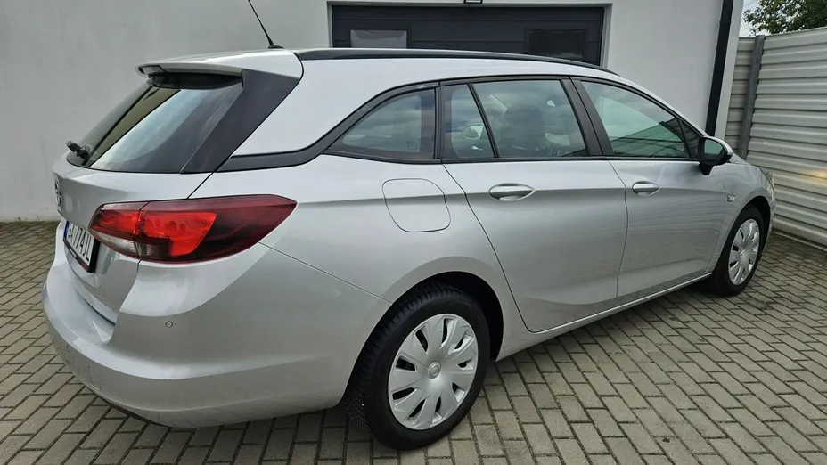 OPEL Astra -