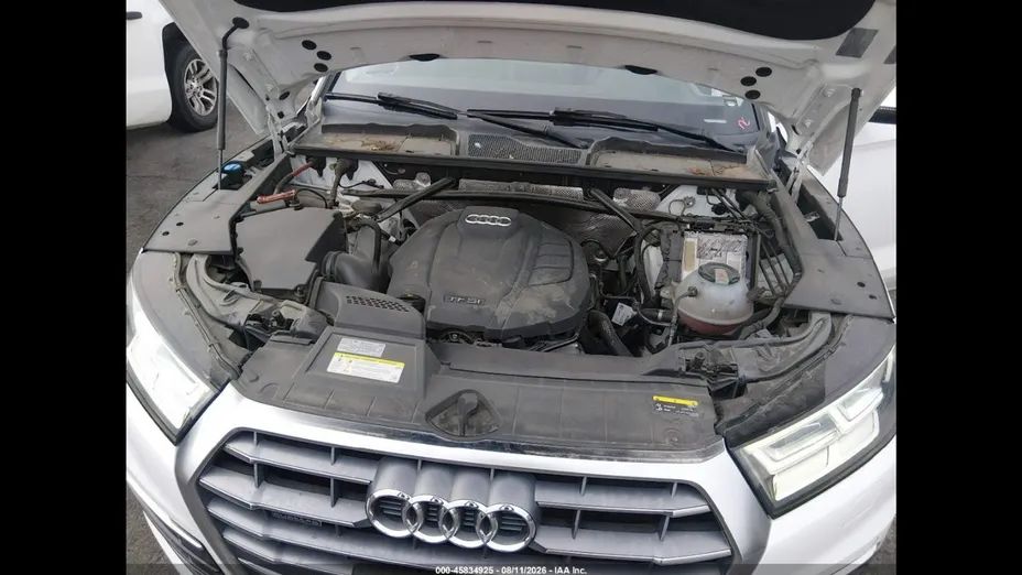 AUDI Q5 -