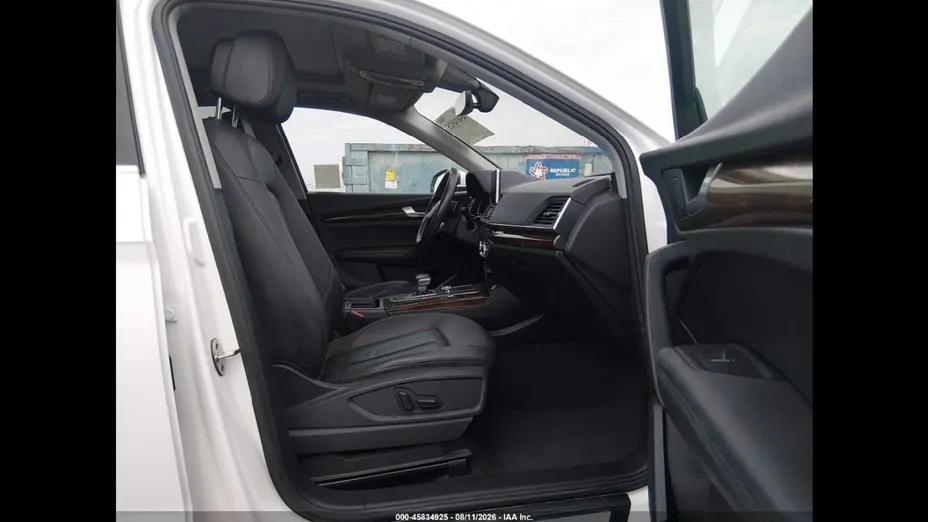 AUDI Q5 -