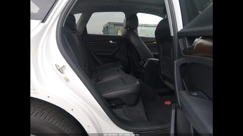AUDI Q5 -