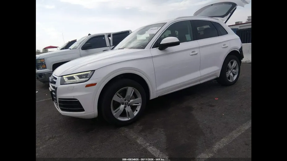 AUDI Q5 -