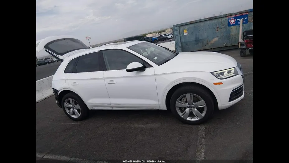 AUDI Q5 -