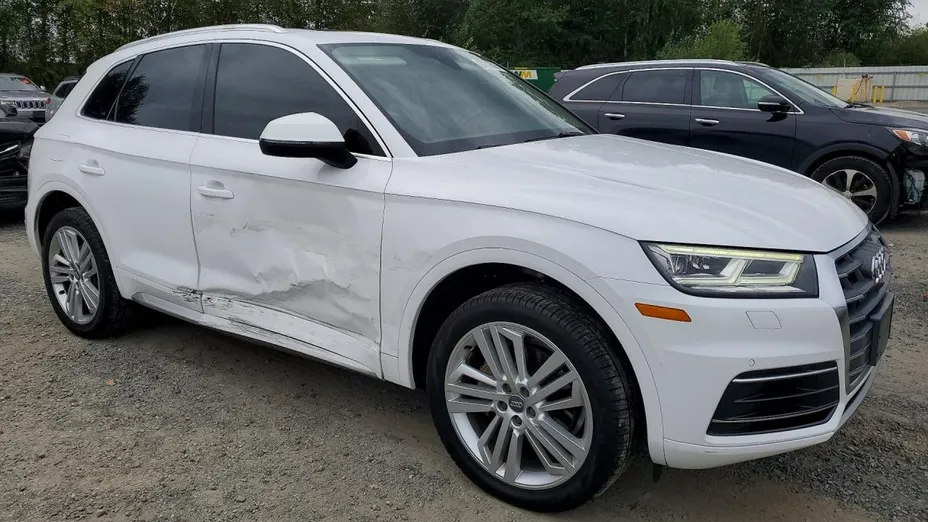 AUDI Q5 -