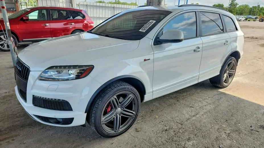 AUDI Q7 -