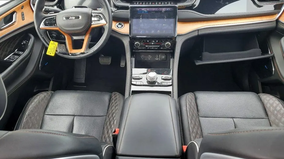JEEP Grand Cherokee -