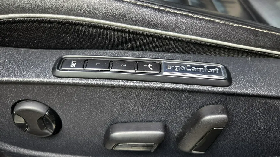 VOLKSWAGEN Arteon -