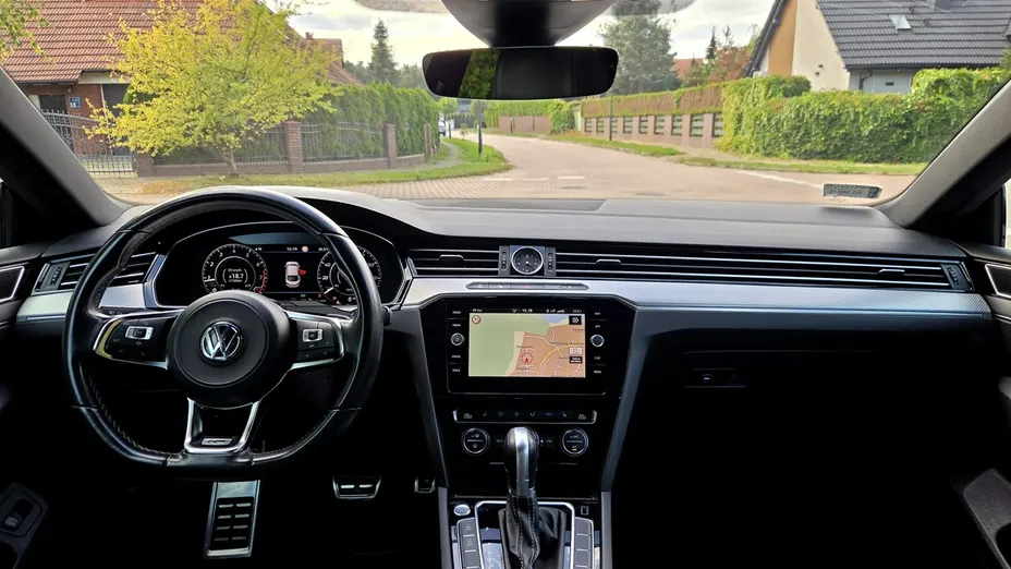 VOLKSWAGEN Arteon -