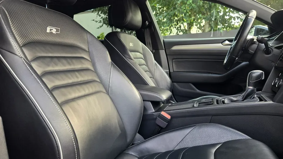 VOLKSWAGEN Arteon -