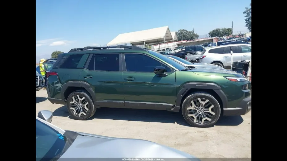 SUBARU Outback -