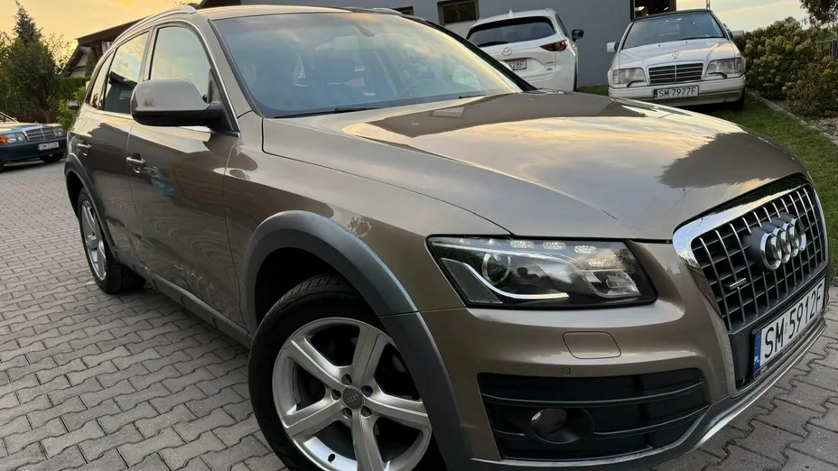 AUDI Q5 -