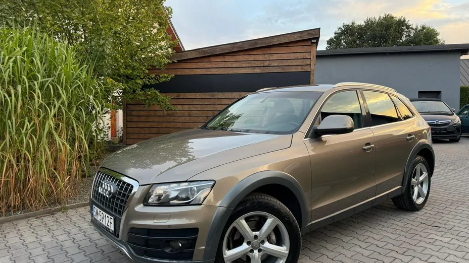 AUDI Q5 -