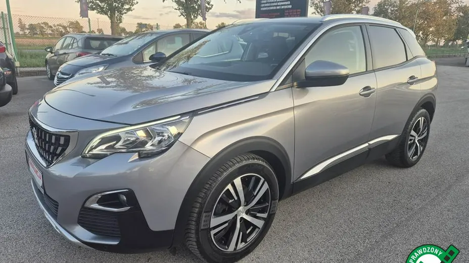 PEUGEOT 3008 -