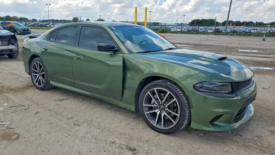 DODGE Charger -