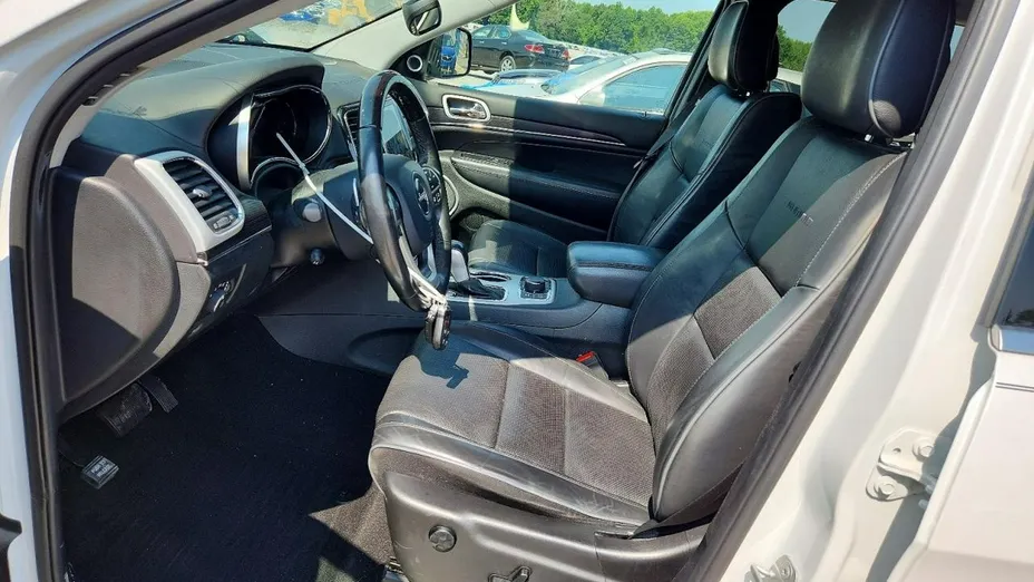 JEEP Grand Cherokee -