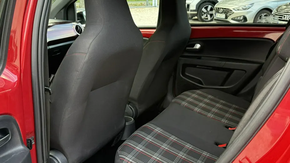 VOLKSWAGEN up! -