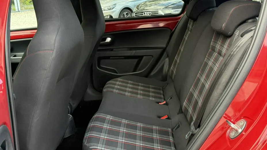 VOLKSWAGEN up! -