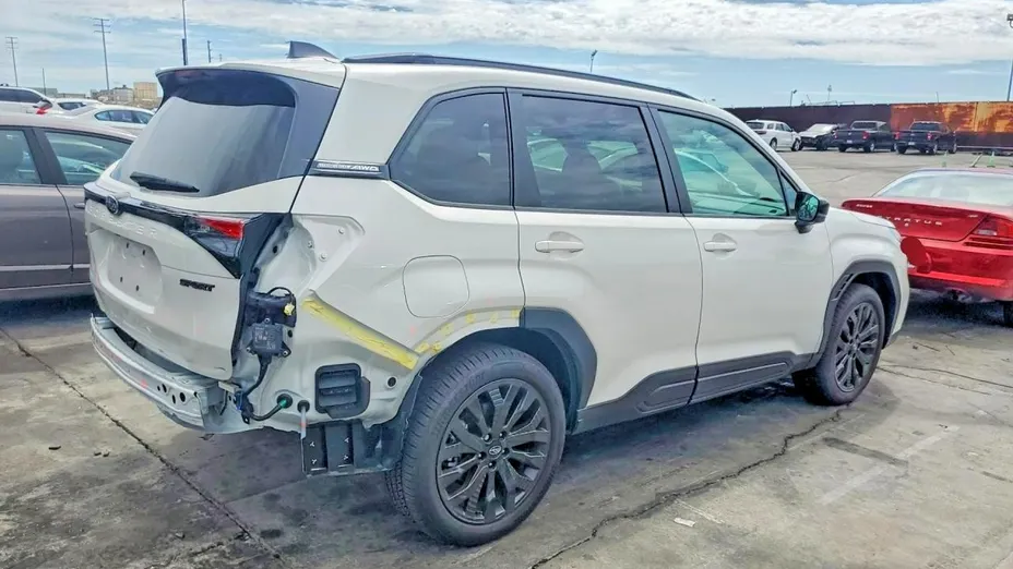 SUBARU Forester -