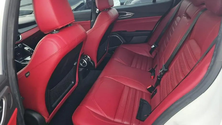 ALFA ROMEO Giulia -