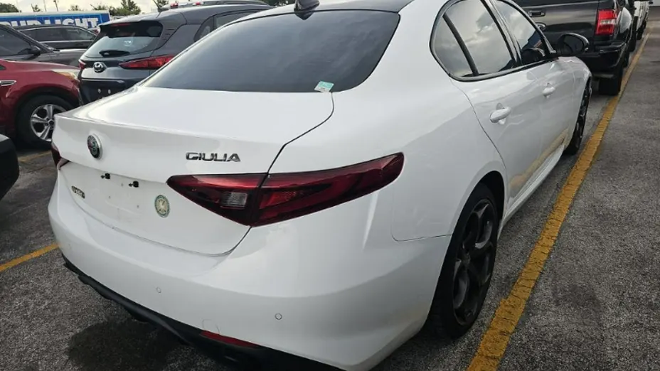 ALFA ROMEO Giulia -