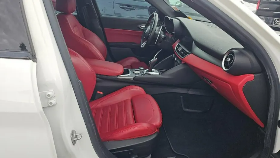 ALFA ROMEO Giulia -