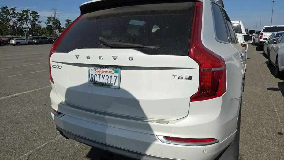 VOLVO XC90 -