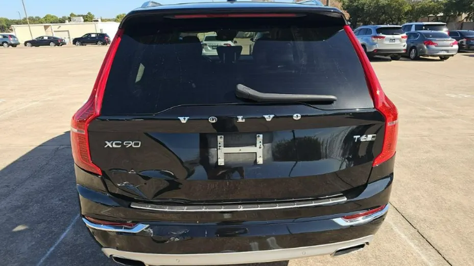 VOLVO XC90 -